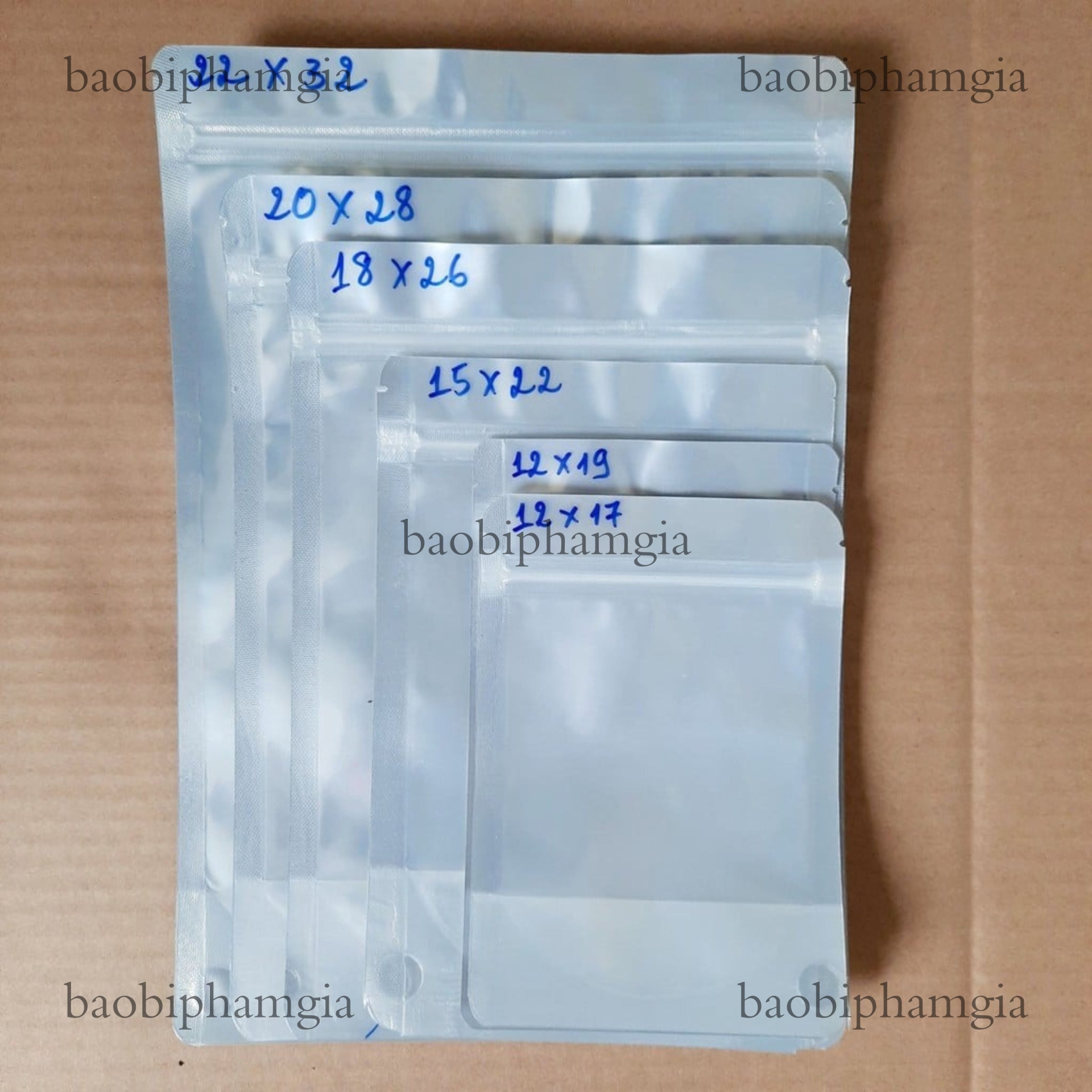 bao b&igrave; phạm gia t&uacute;i zip chống thấm in t&uacute;i zip theo y&ecirc;u cầu