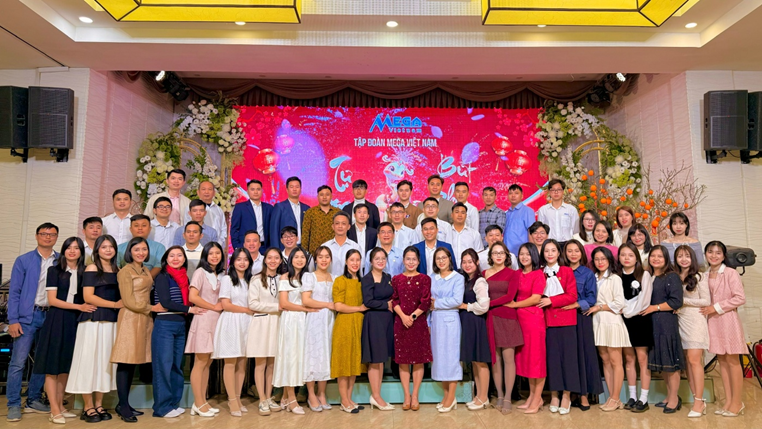 Ảnh tập thể CBCNV Tập đoàn Mega Việt Nam